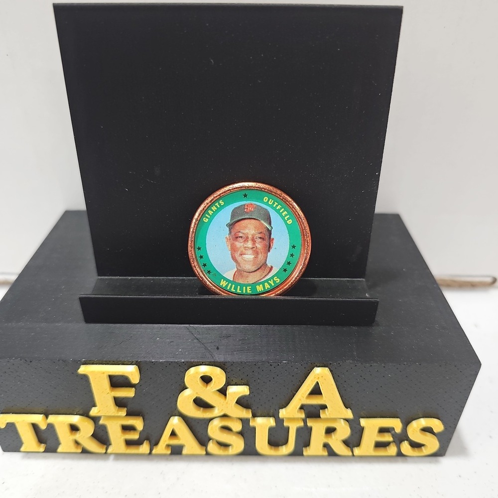 1971 Topps Coins #153 Willie Mays Giants + Bonus Coin Fritz Peterson
